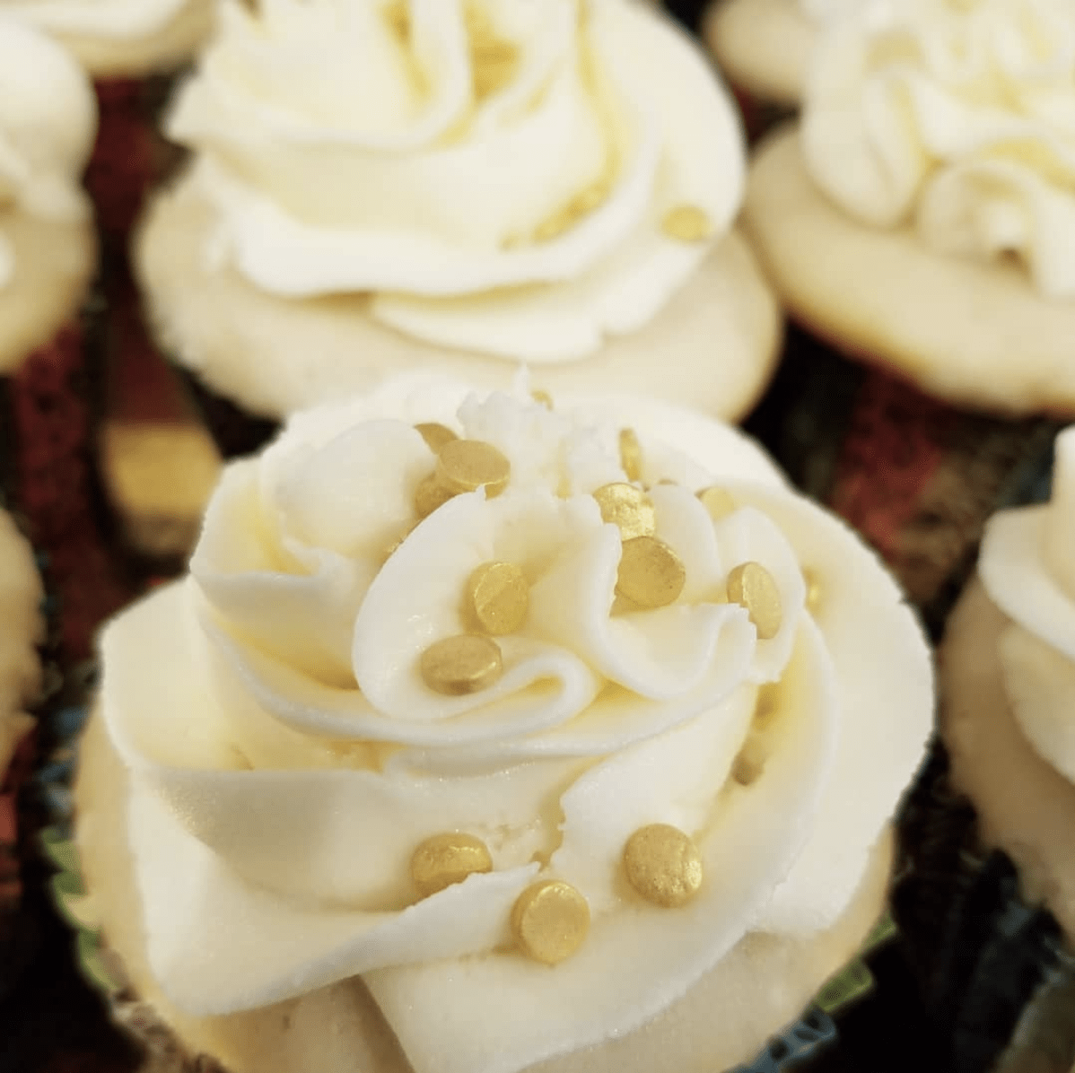 vanillaGoldCupcake Vanilla Gold Cupcake
